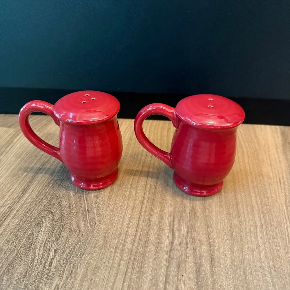 Wheatland Pottery Red Mini Mug Salt and Pepper Shaker Set Ceramic Farmhouse